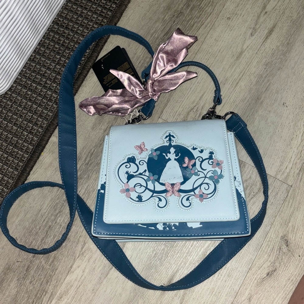 Cinderella Crossbody handbag -Loungefly